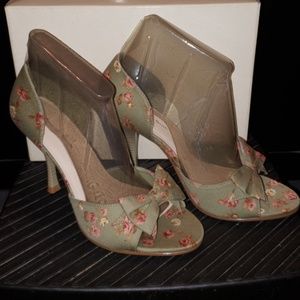 Floral pumps 3 1/2 inch pump